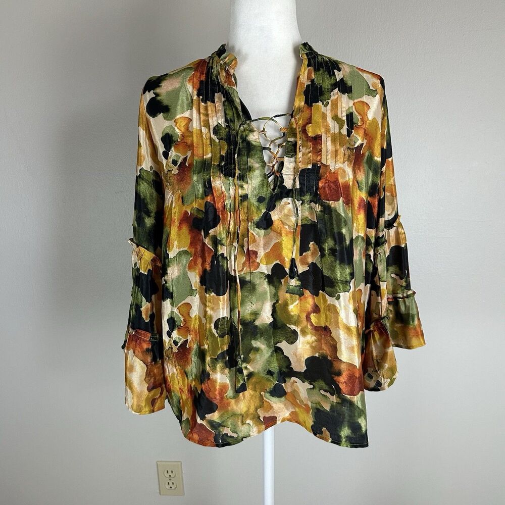 Love Kyla Silk Blend Tunic Top Size Small Blouse Peasant Trumpet Sleeve Floral
